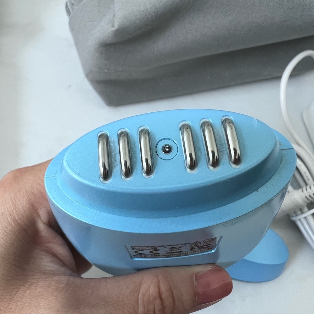 NEWA Blue Skin Care Device with Gray Pouch - Picture 2 of 4